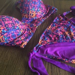 ✨ Psychedelic push-up bikini